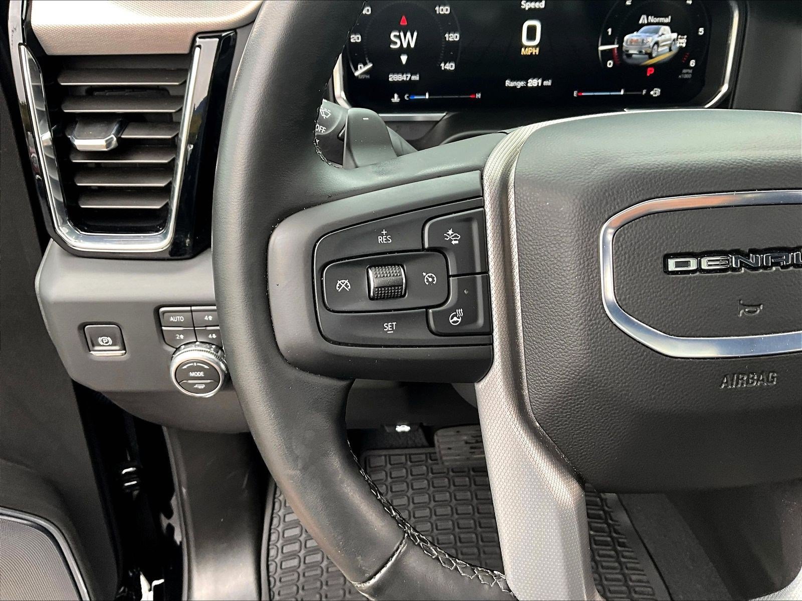 Used 2026 GMC Sierra 1500 Denali w/ Denali Reserve Package AWD/4WD image 12