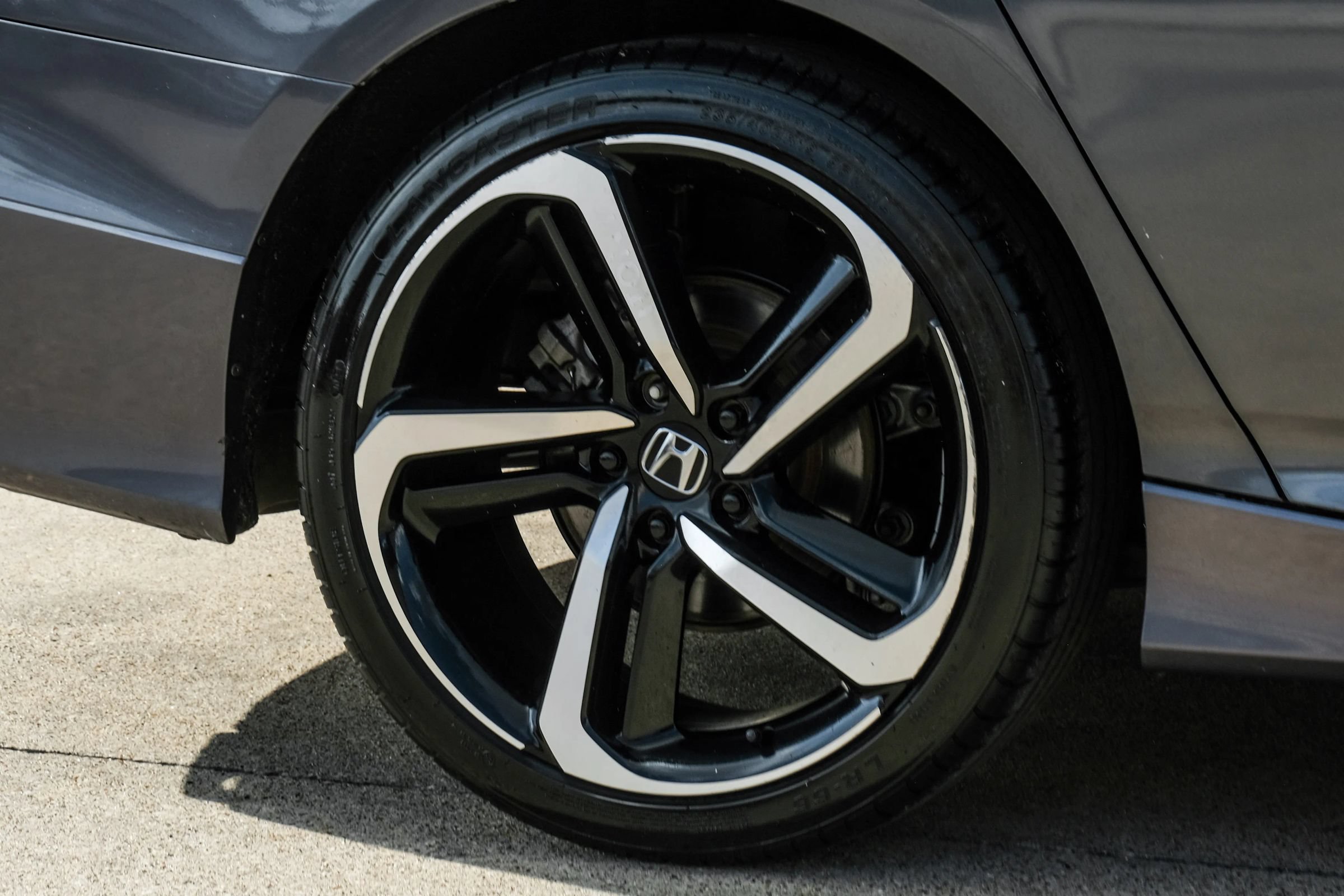 Used 2018 Honda Accord Sport image 48