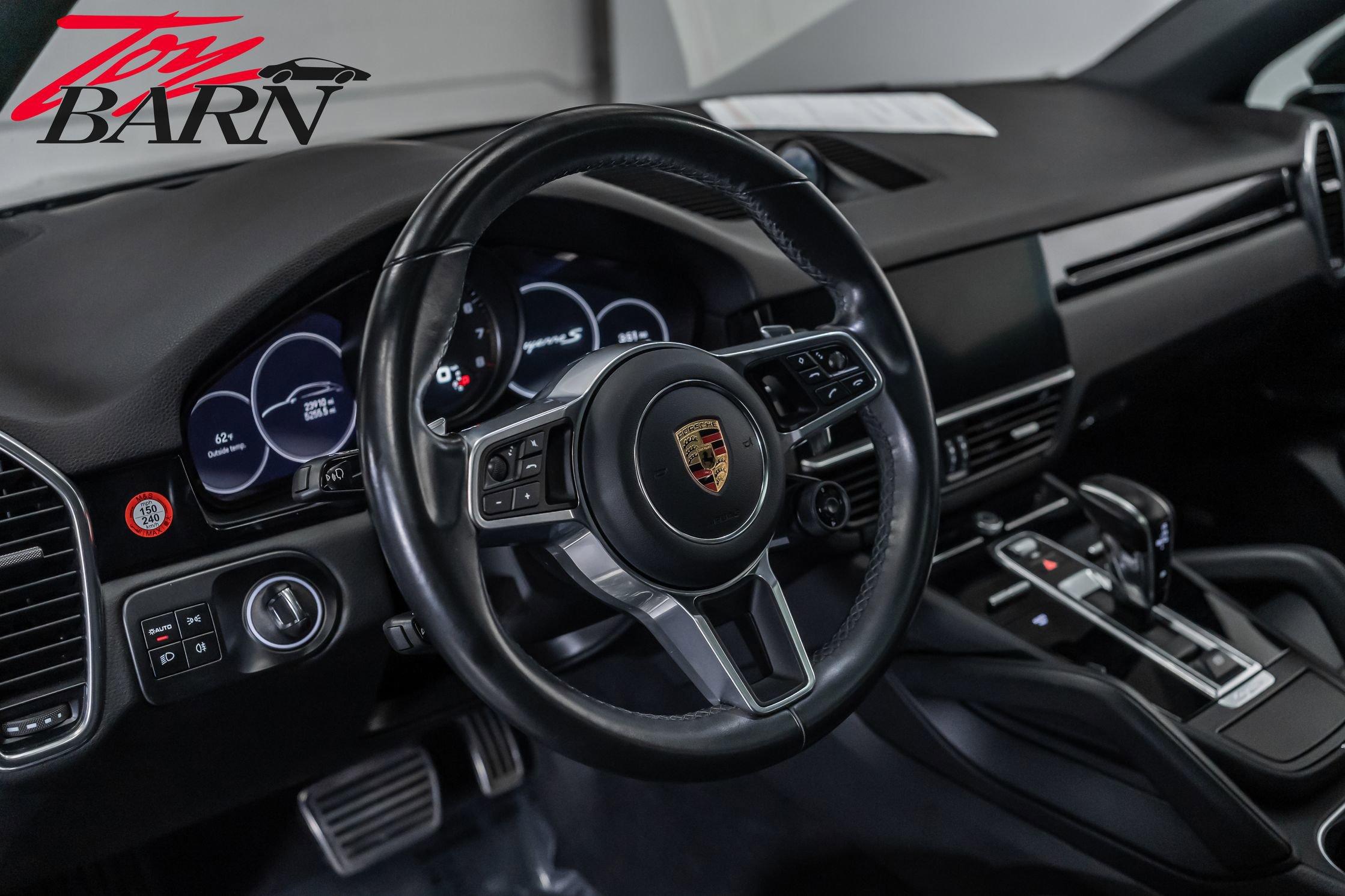 Used 2022 Porsche Cayenne S image 24