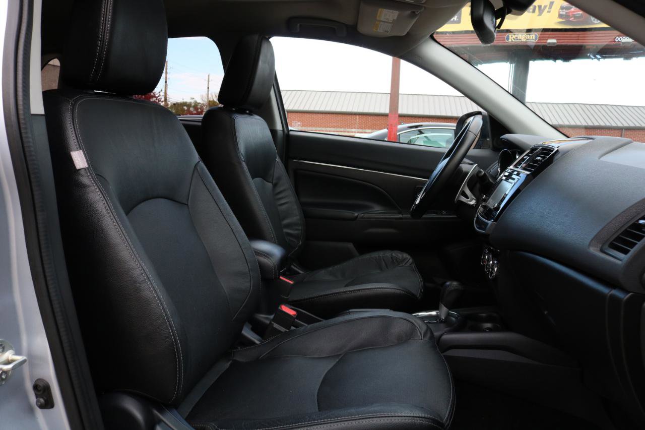 Used 2017 Mitsubishi Outlander Sport SEL AWD/4WD image 44