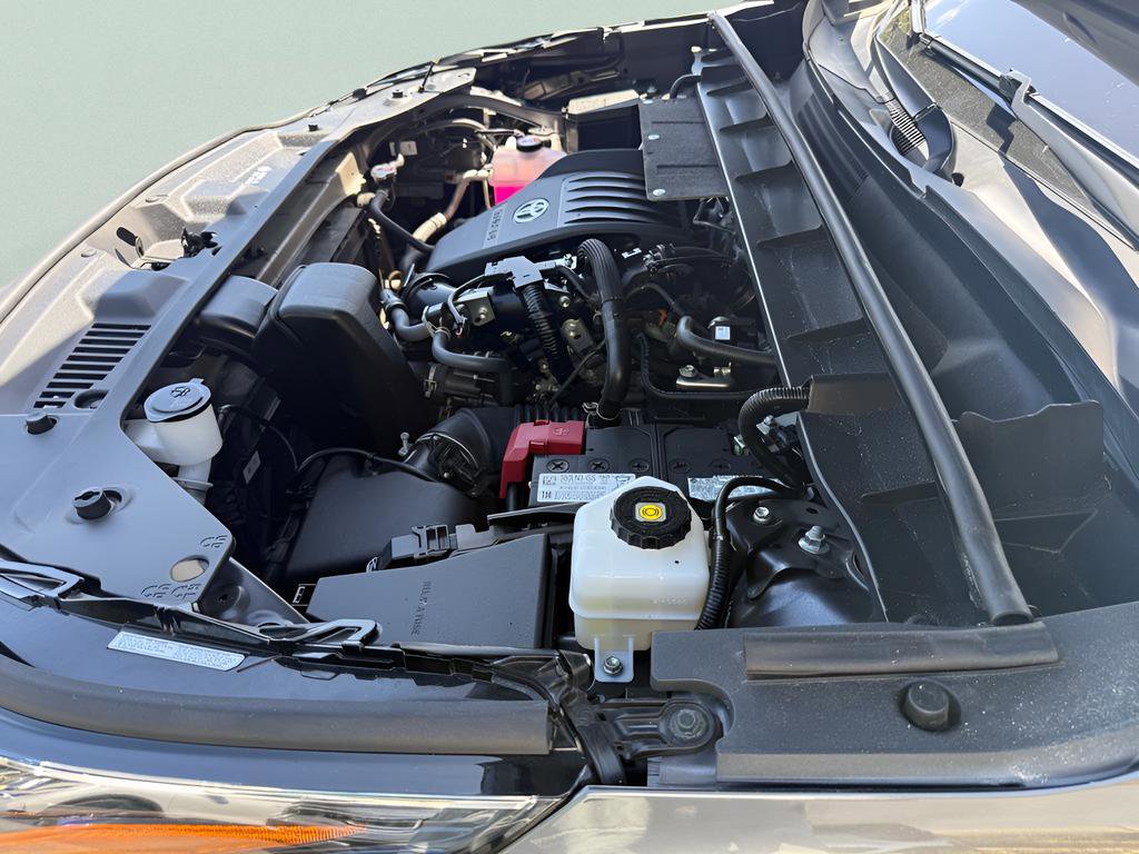 Used 2023 Toyota Highlander LE image 37