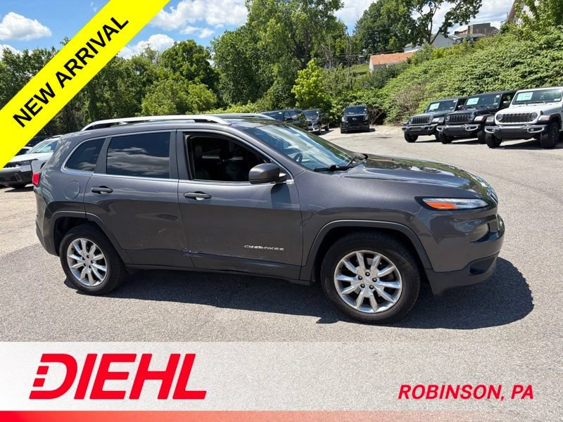 Used 2017 Jeep Cherokee Limited AWD/4WD image 5