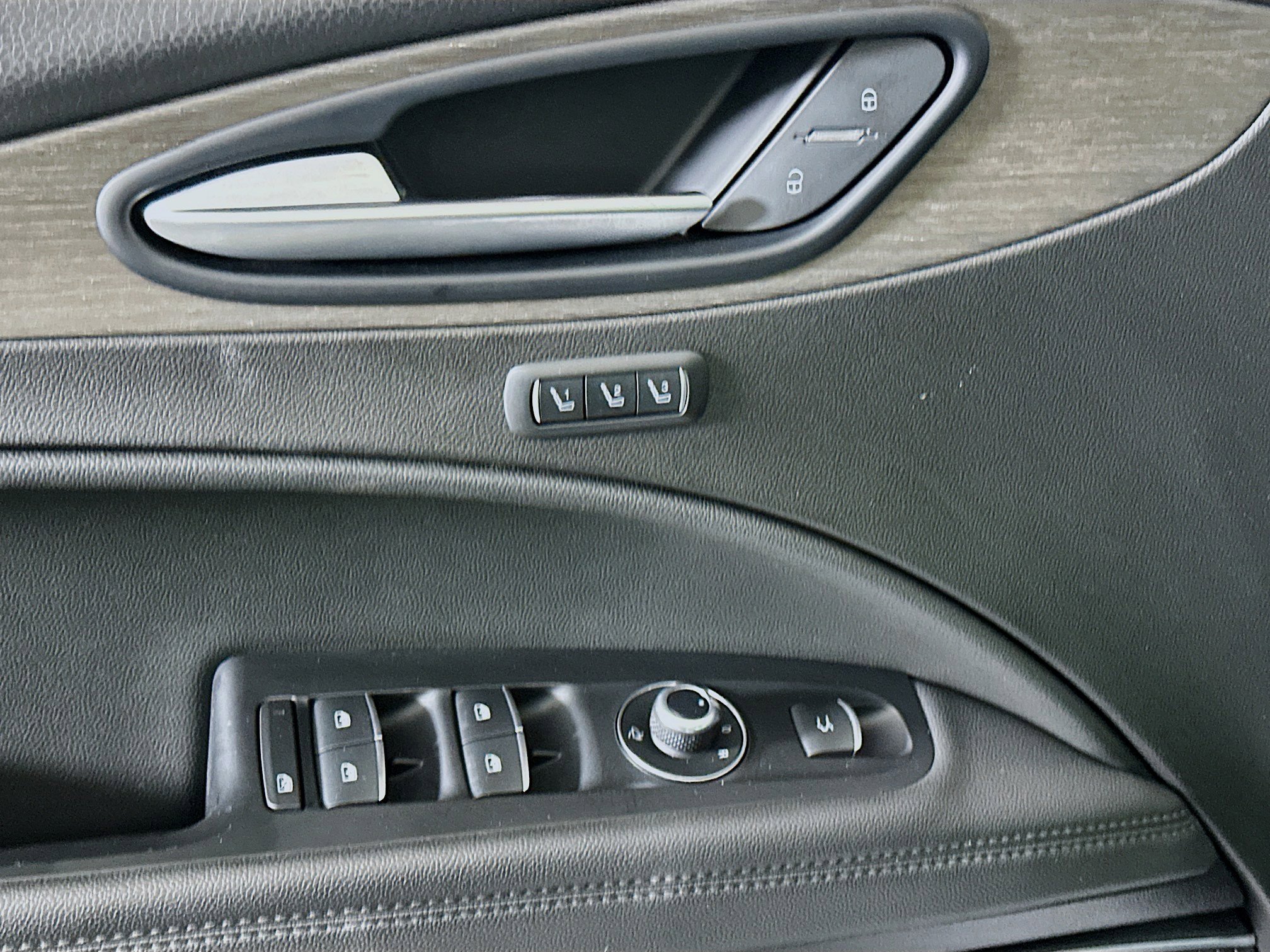 Used 2022 Alfa Romeo Stelvio Ti image 15