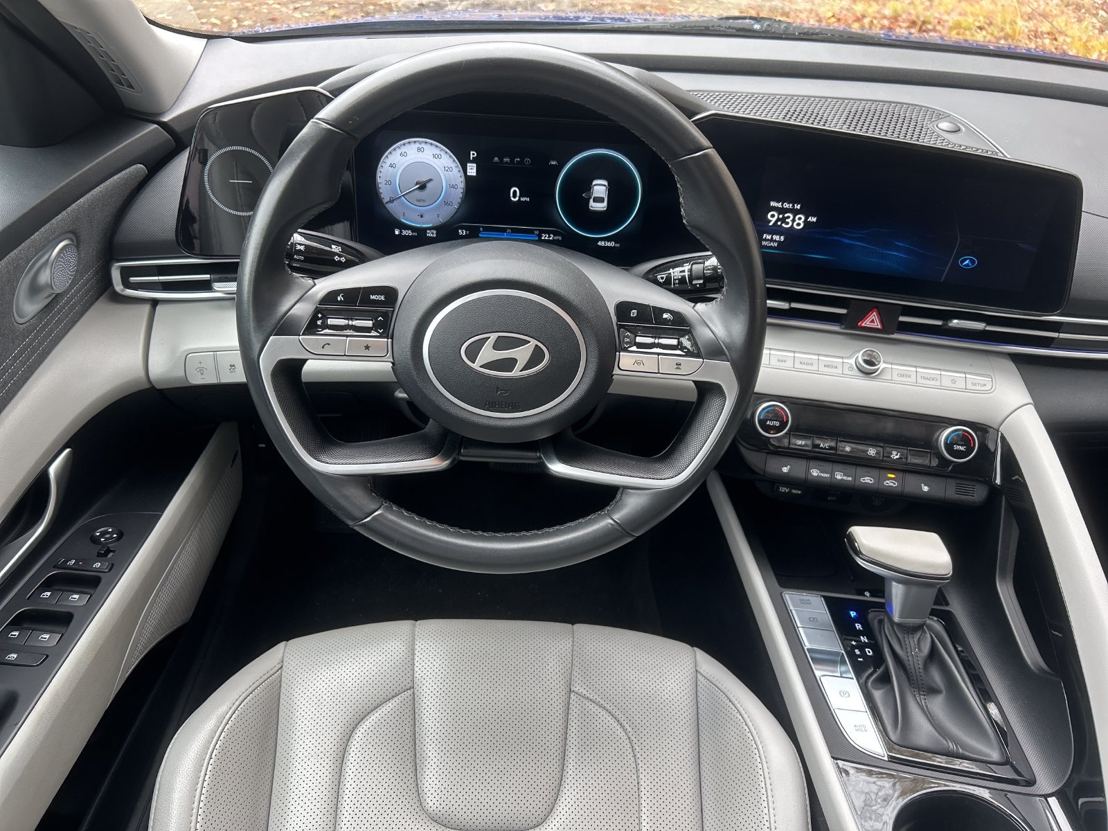 Used 2025 Hyundai Elantra Limited FWD image 15