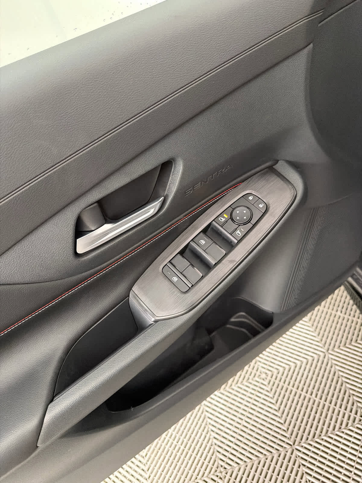 New 2026 Nissan Sentra SR w/ Floor Mat Package image 23