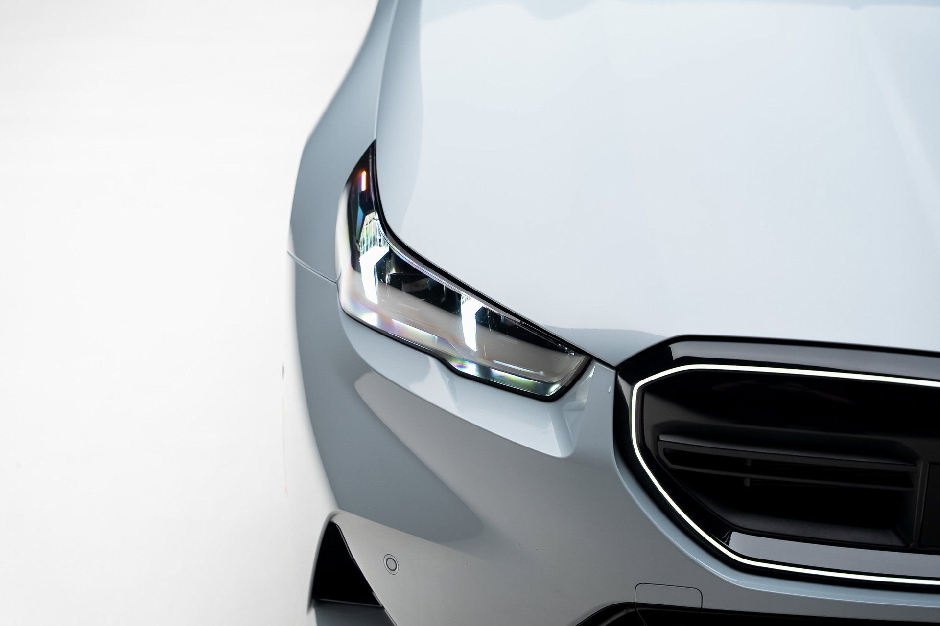 Used 2025 BMW M5 image 11