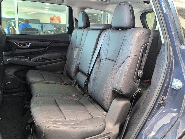 New 2025 Subaru Ascent Limited image 12