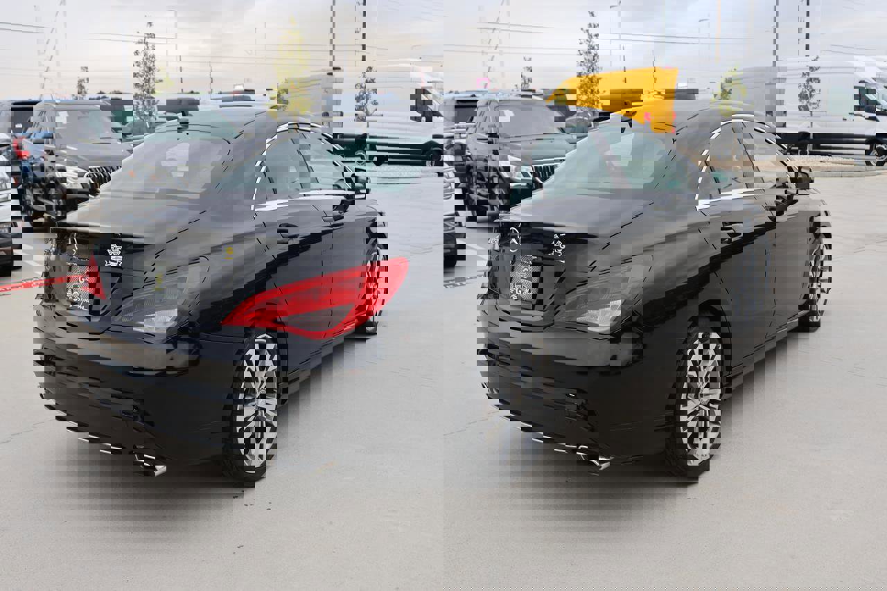Used 2015 Mercedes-Benz CLA 250 image 5