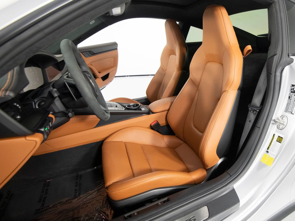 Certified 2026 Porsche 911 Carrera GTS RWD image 5