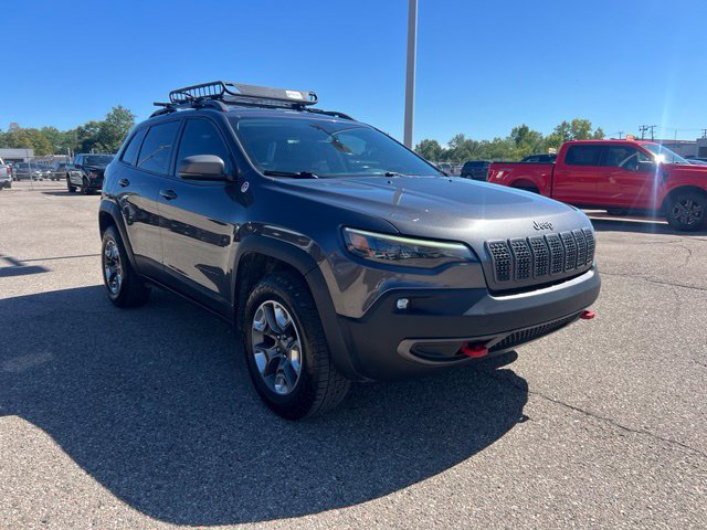 Used 2019 Jeep Cherokee Trailhawk w/ Cold Weather Group AWD/4WD image 3