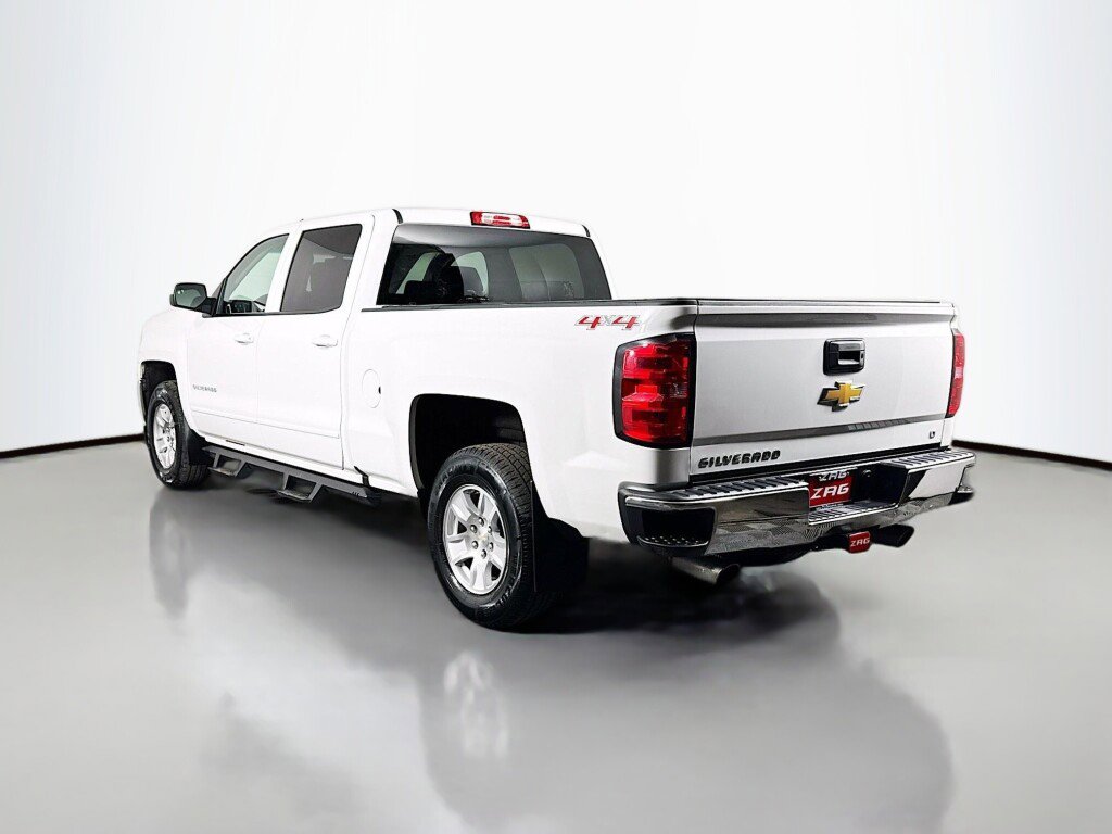 Used 2018 Chevrolet Silverado 1500 LT w/ Trailering Package AWD/4WD image 3