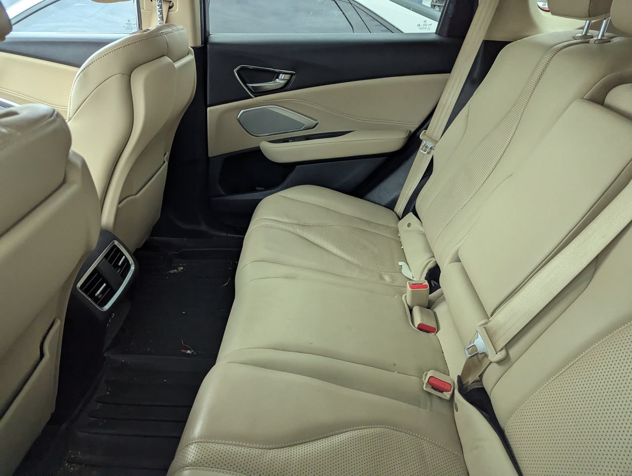 Used 2023 Acura RDX w/ Technology Package FWD image 9