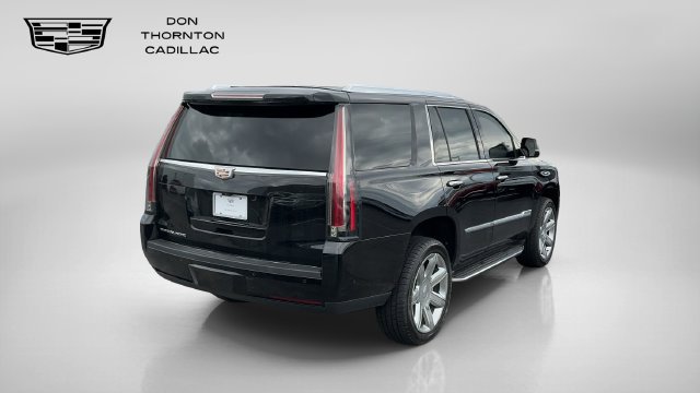Used 2020 Cadillac Escalade Premium Luxury AWD/4WD image 5
