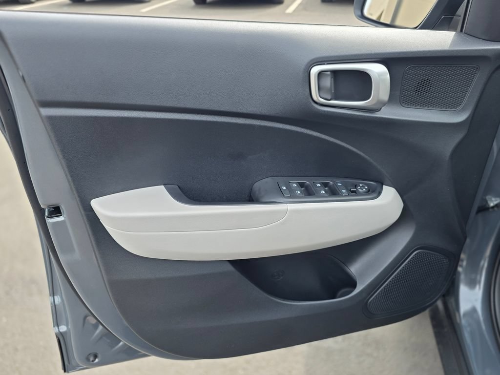 New 2026 Hyundai Venue SEL FWD image 20