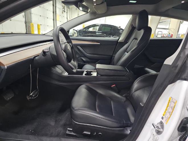 Used 2022 Tesla Model 3 Long Range image 9