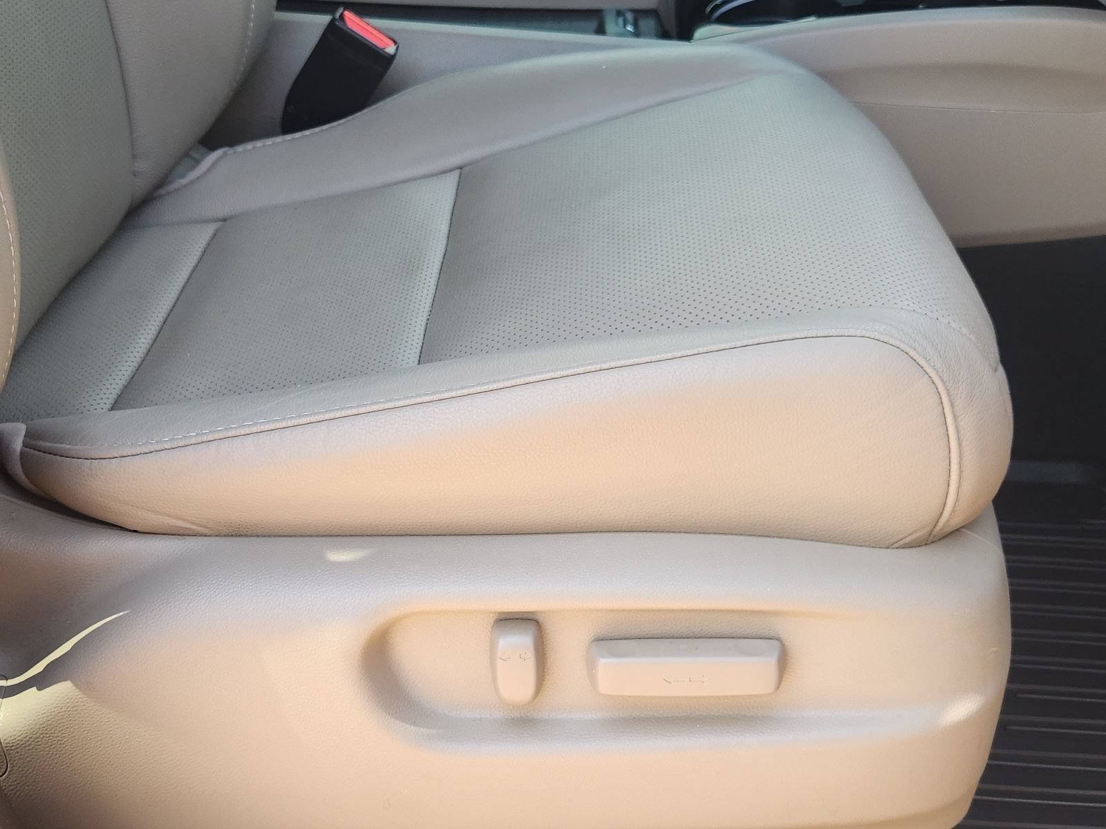 Used 2022 Honda Pilot Elite image 28