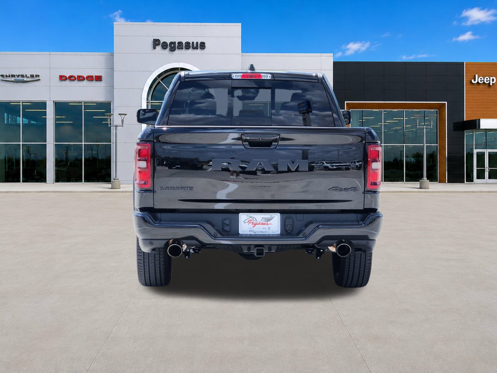 New 2027 RAM 1500 Laramie w/ Night Edition AWD/4WD image 8
