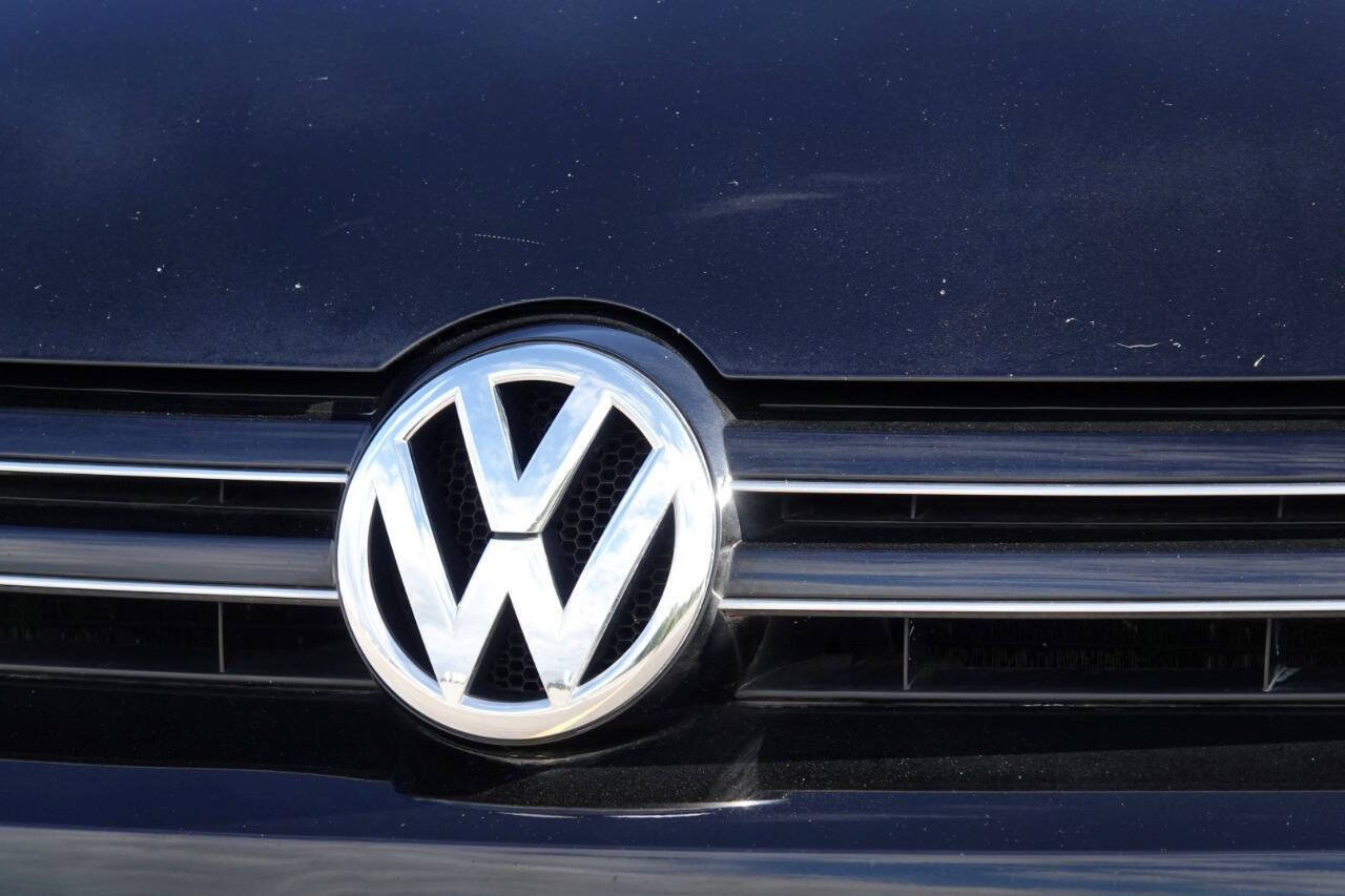 Used 2012 Volkswagen Jetta TDI FWD image 41