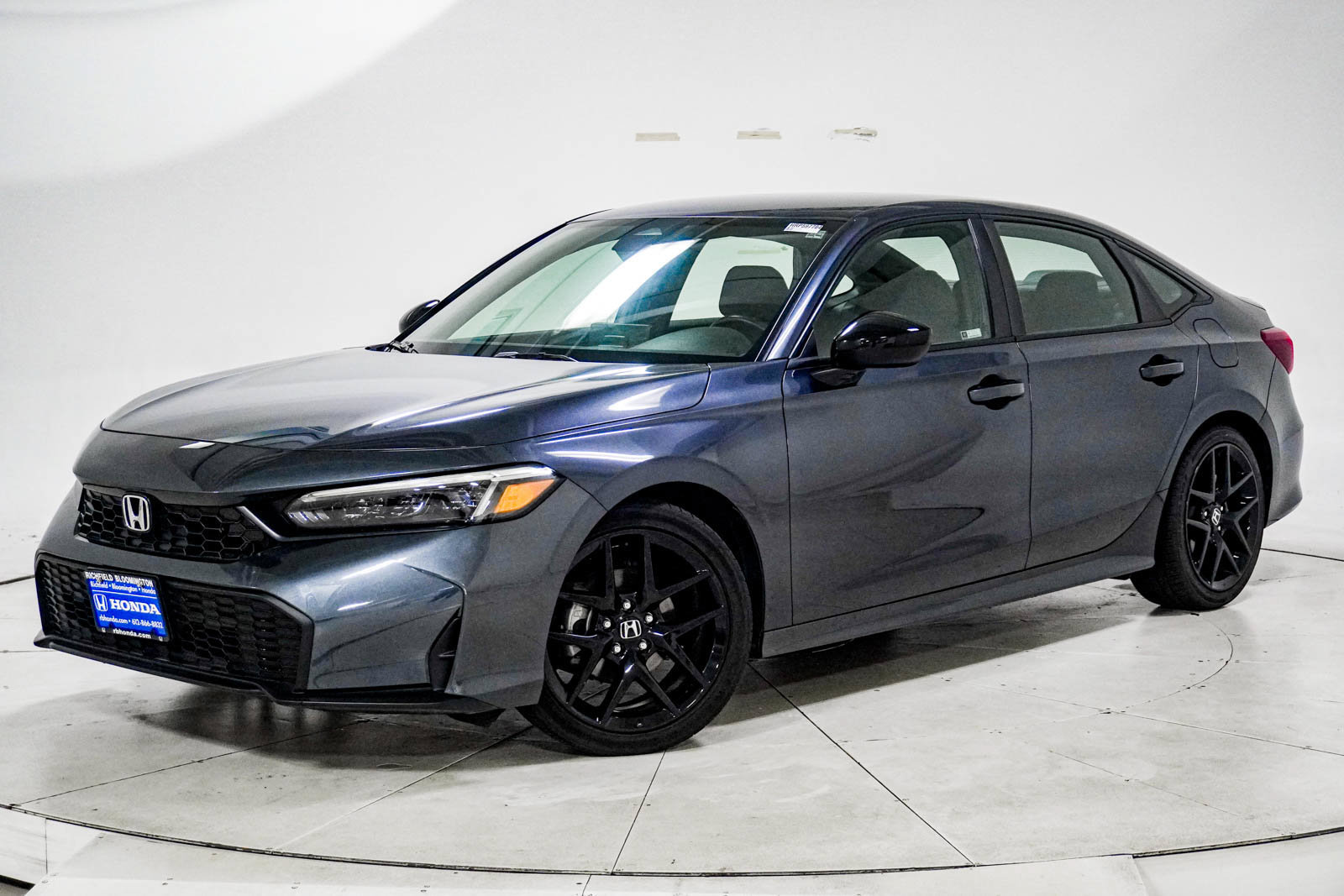 Used 2025 Honda Civic Sport image 1