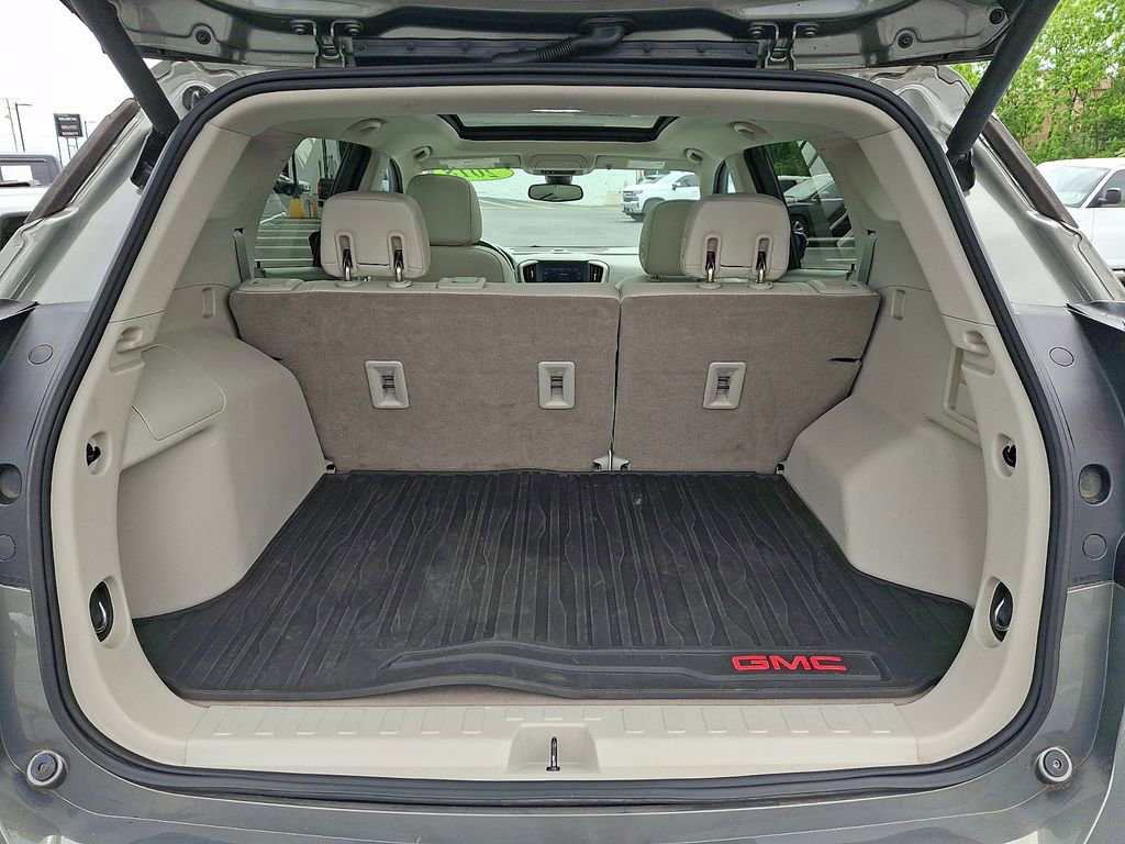 Used 2018 GMC Terrain Denali w/ LPO, 'HIT The Road' Package AWD/4WD image 31
