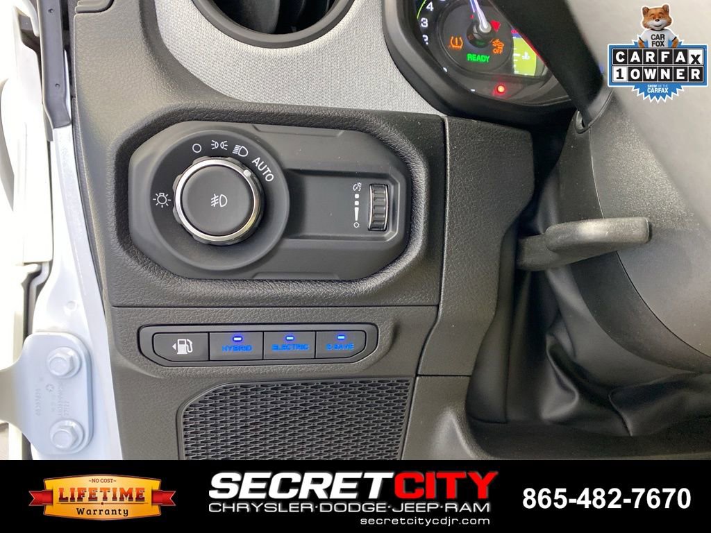 Used 2024 Jeep Wrangler Unlimited AWD/4WD image 14