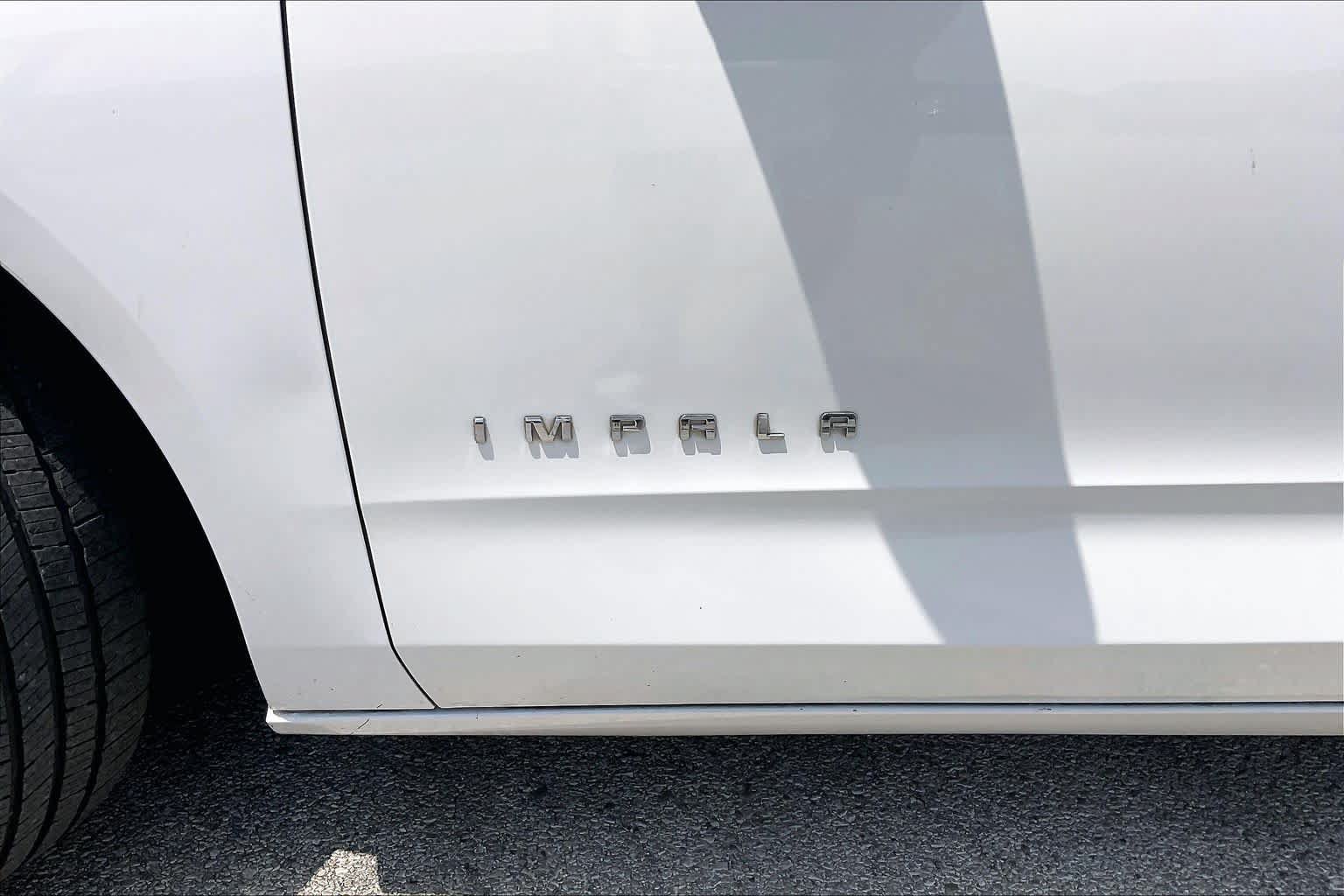 Used 2018 Chevrolet Impala LT FWD image 32