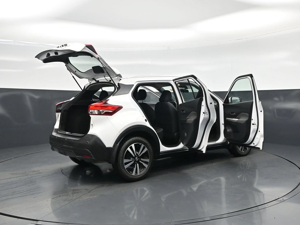Used 2020 Nissan Kicks SV FWD image 6
