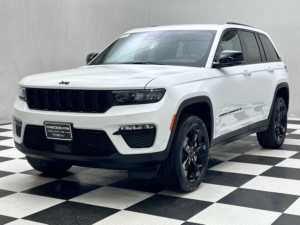 New 2025 Jeep Grand Cherokee Limited w/ Black Appearance Package AWD/4WD image 4