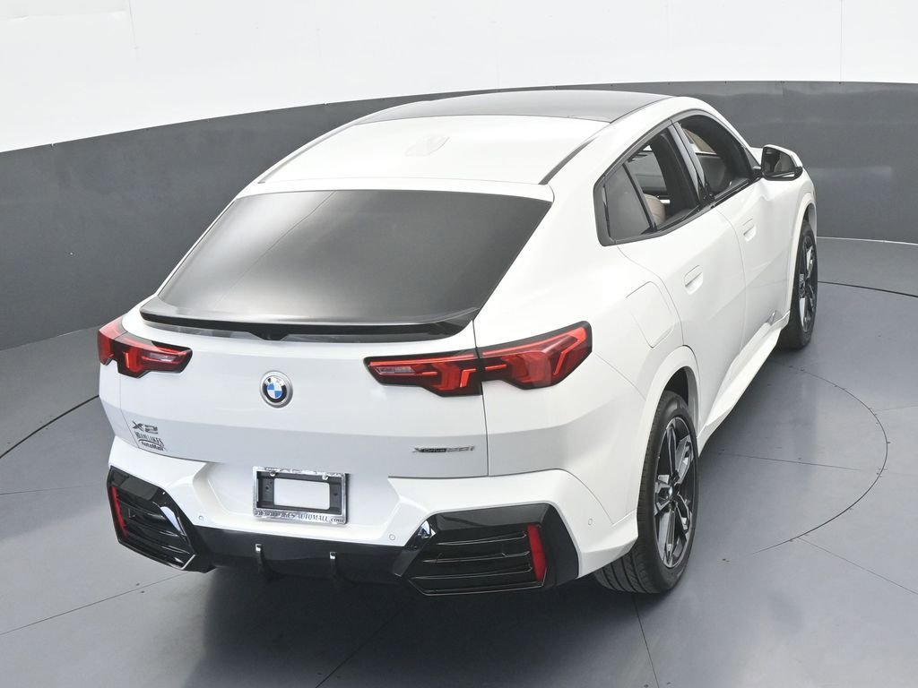 Used 2025 BMW X2 xDrive28i image 54