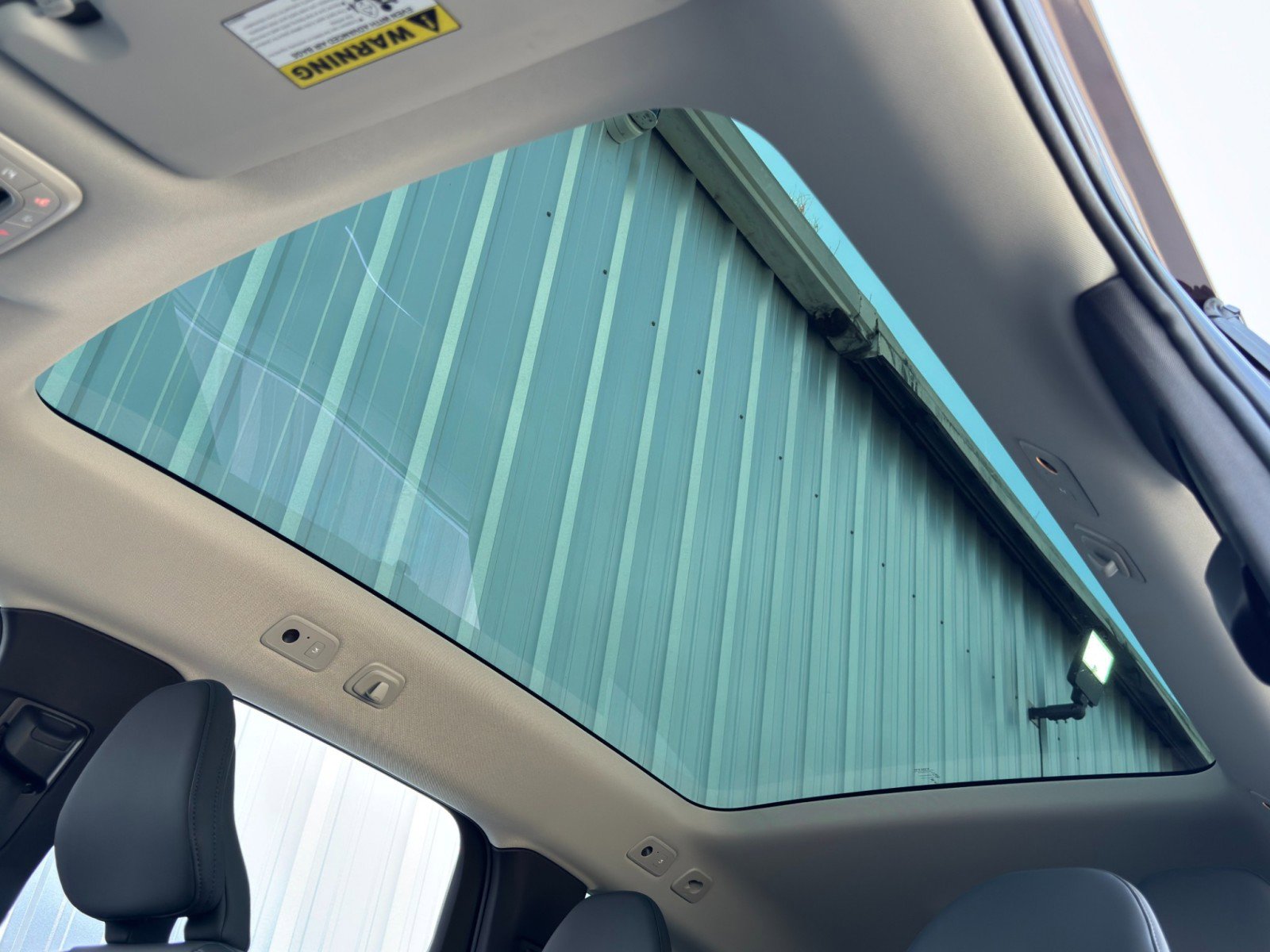 Used 2025 Volvo EX90 Ultra image 12