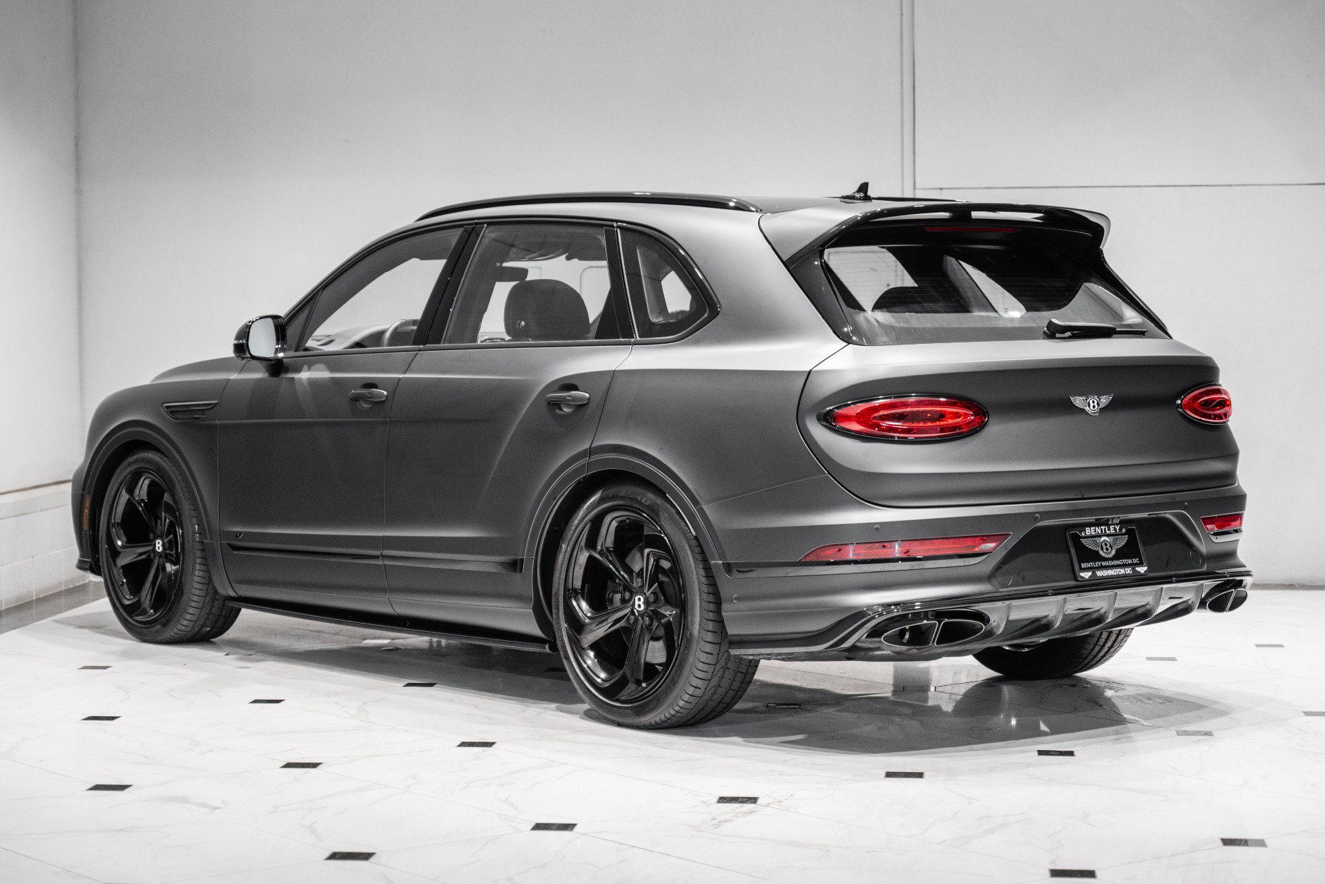 New 2024 Bentley Bentayga AWD/4WD image 3