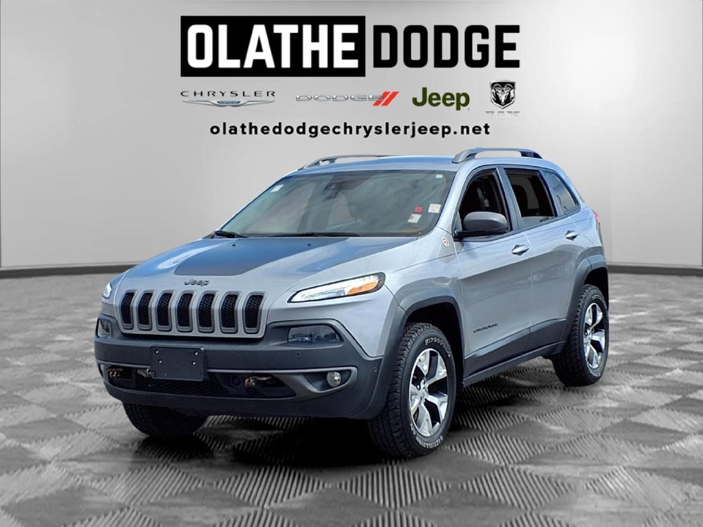 Used 2016 Jeep Cherokee Trailhawk w/ Comfort/Convenience Group