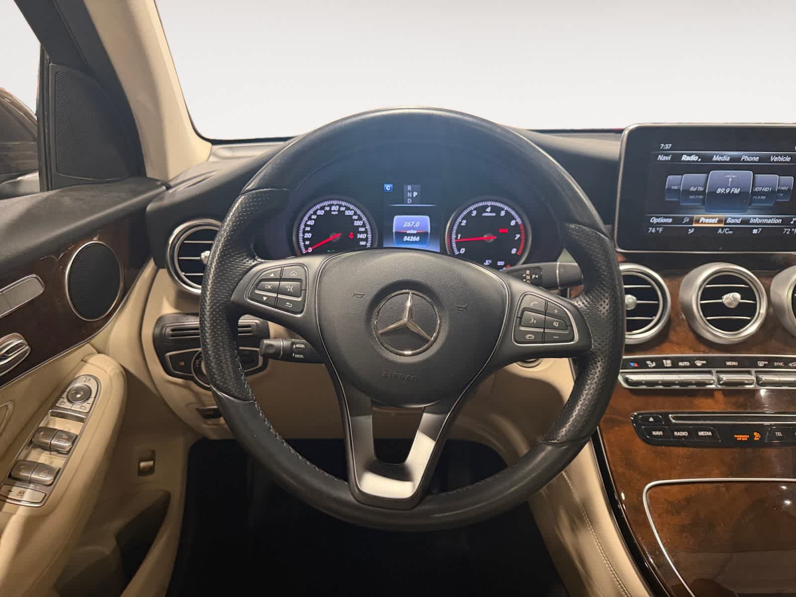 Used 2016 Mercedes-Benz GLC 300 4MATIC image 13