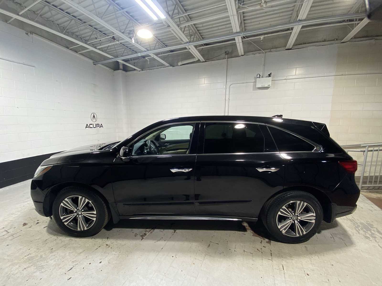 Used 2019 Acura MDX SH-AWD image 3