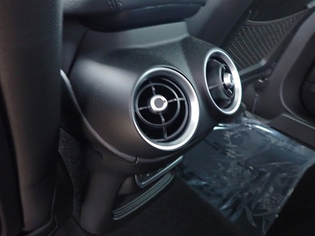 New 2025 Alfa Romeo Stelvio Sprint image 15