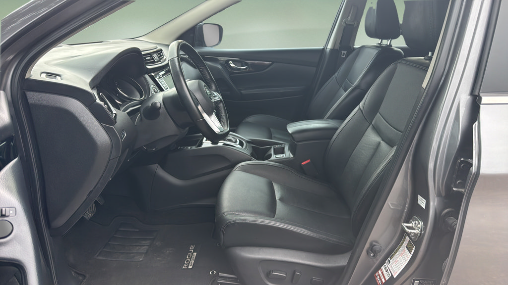 Used 2022 Nissan Rogue Sport SL FWD image 10