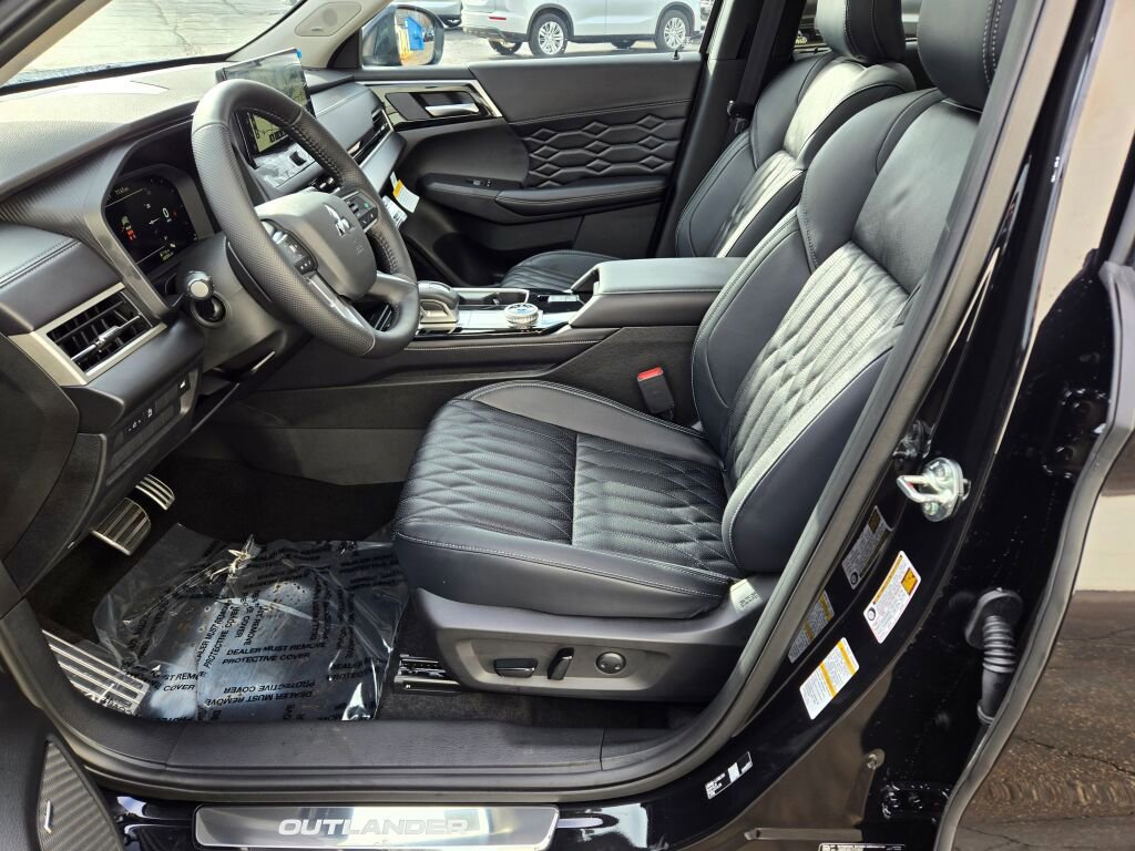 New 2026 Mitsubishi Outlander SEL AWD/4WD image 17