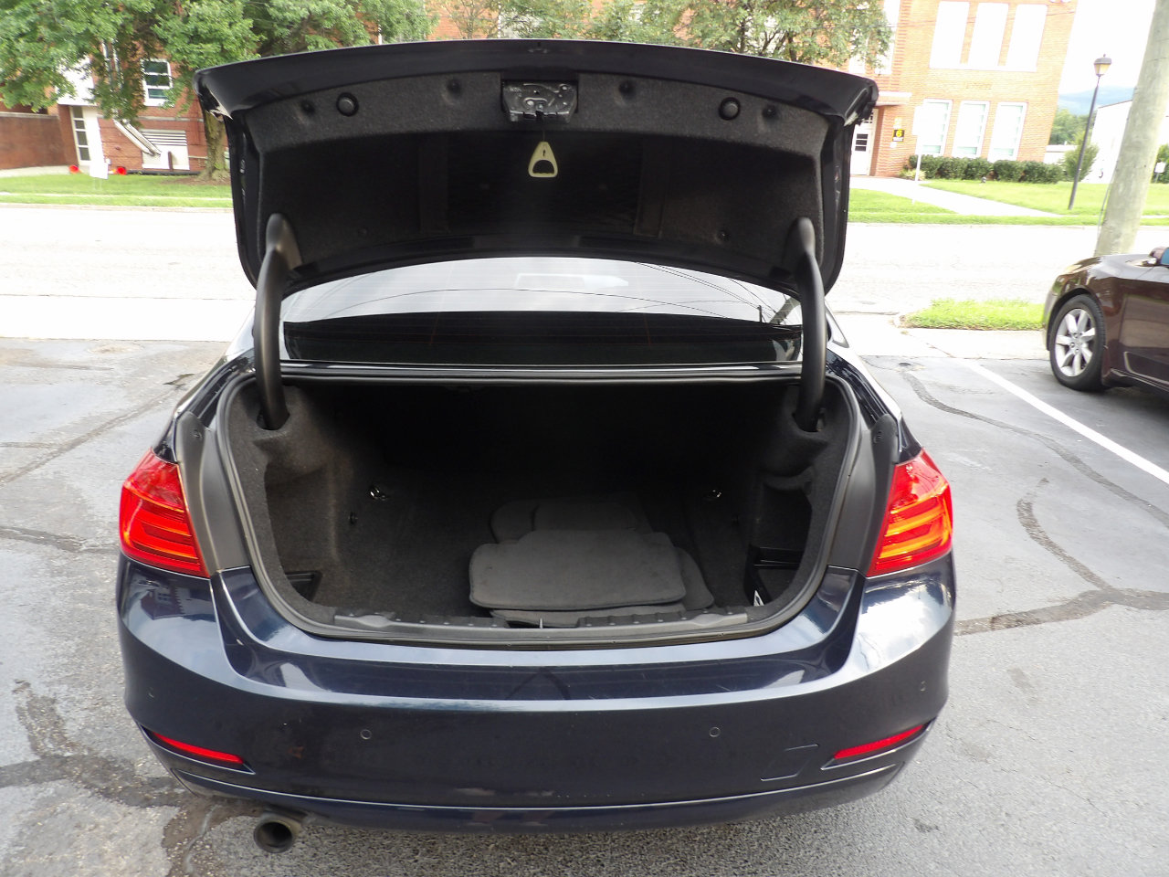 Used 2015 BMW 320i xDrive Sedan image 28