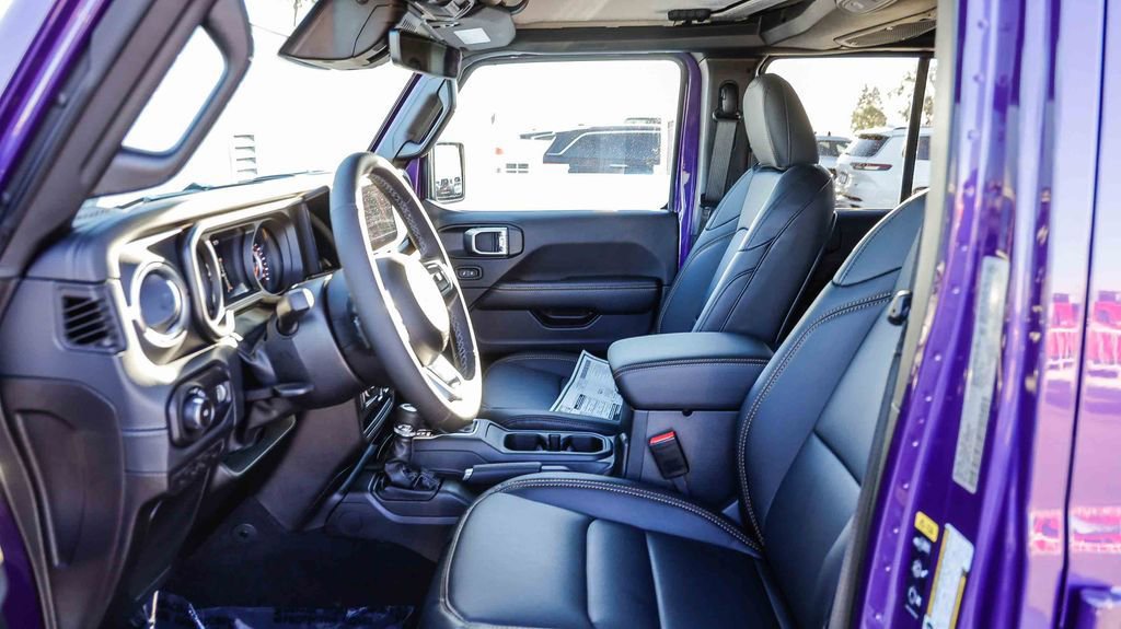 New 2026 Jeep Wrangler Unlimited Sahara AWD/4WD image 22