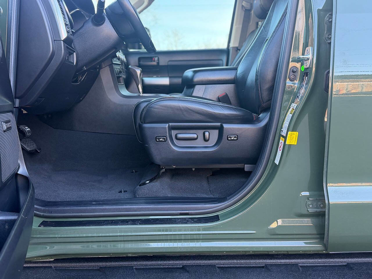 Used 2020 Toyota Sequoia TRD Pro AWD/4WD image 5