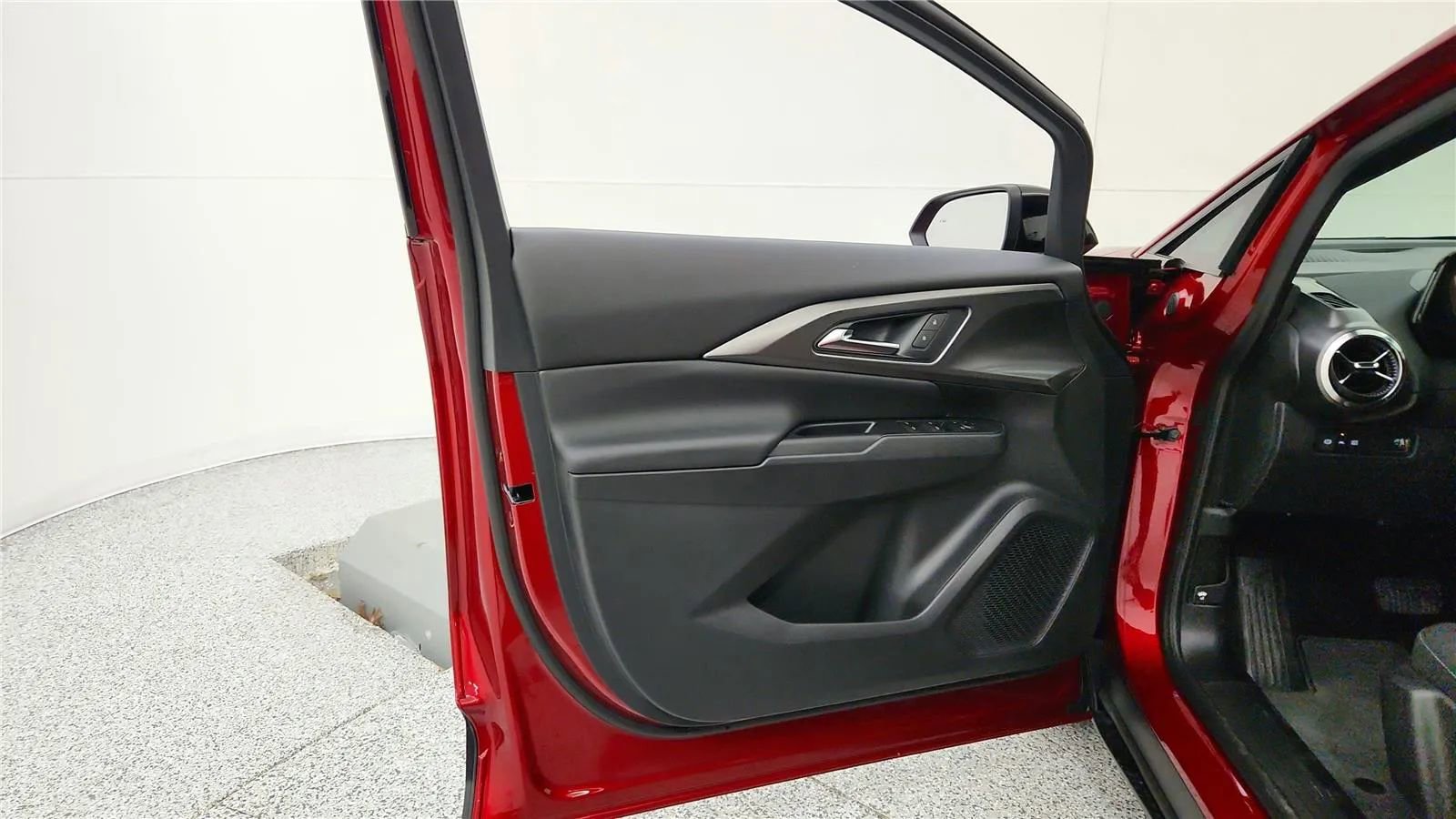 New 2026 Chevrolet Equinox EV LT w/ Midnight Package image 32