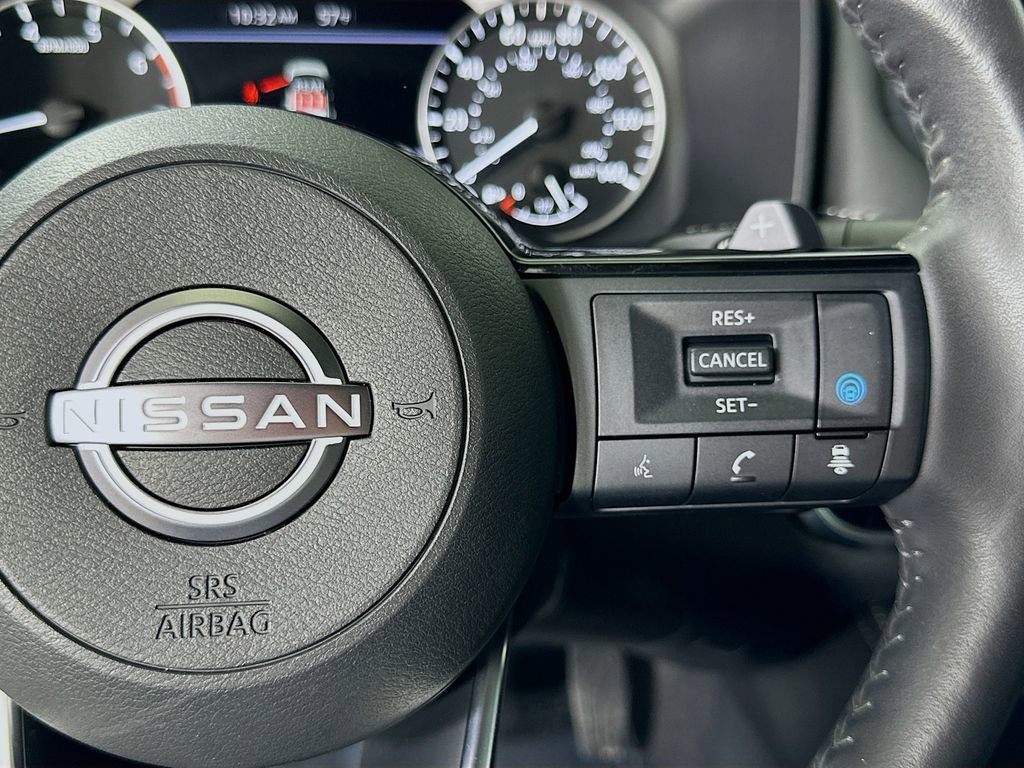 Used 2023 Nissan Rogue SL image 24