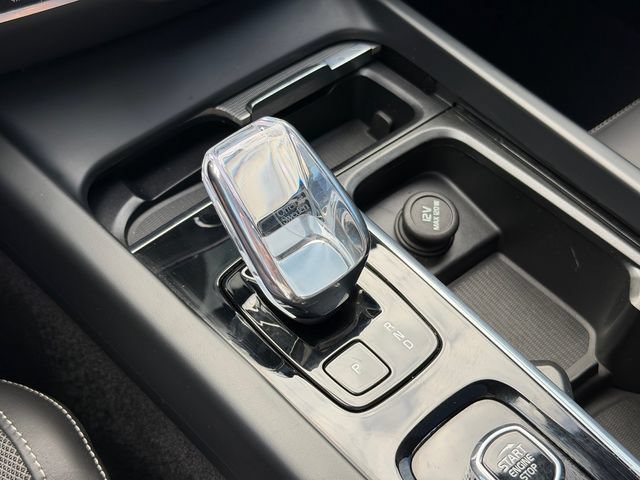 Certified 2024 Volvo S60 B5 Plus w/ Climate Package FWD image 23