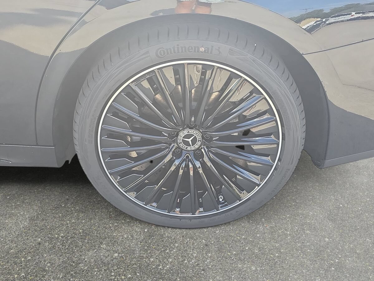 New 2026 Mercedes-Benz E 350 4MATIC Sedan image 32