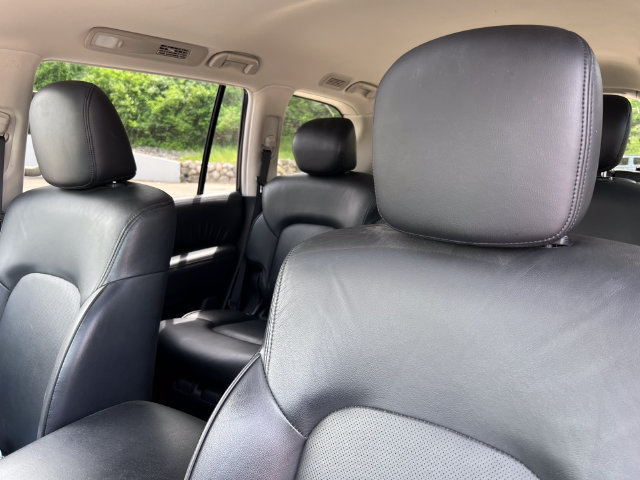 Used 2024 Nissan Armada SL w/ Captain's Chairs Package AWD/4WD image 16