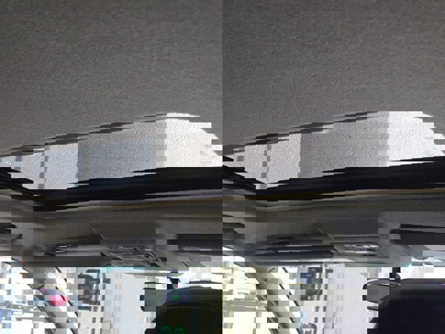 Used 2010 Toyota Highlander SE image 10