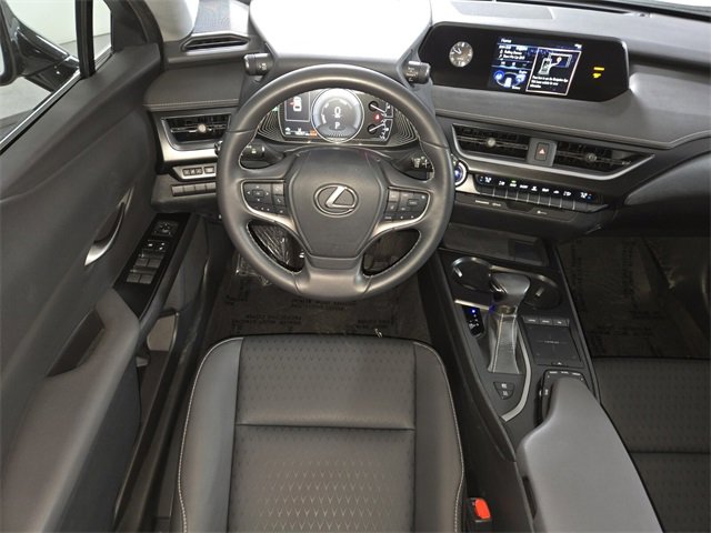 Used 2019 Lexus UX 250h image 16