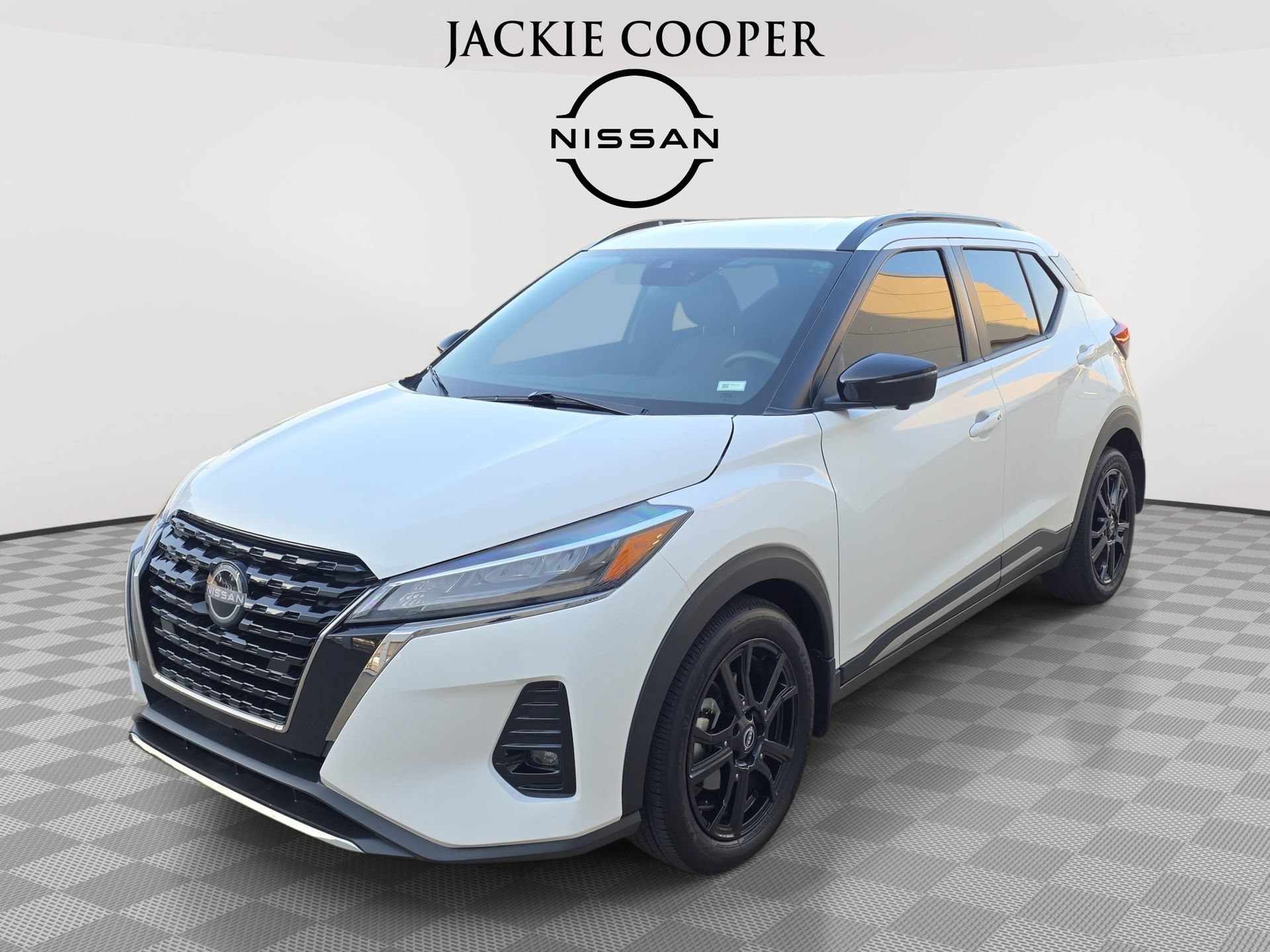 Used 2023 Nissan Kicks SR w/ SR Premium Package