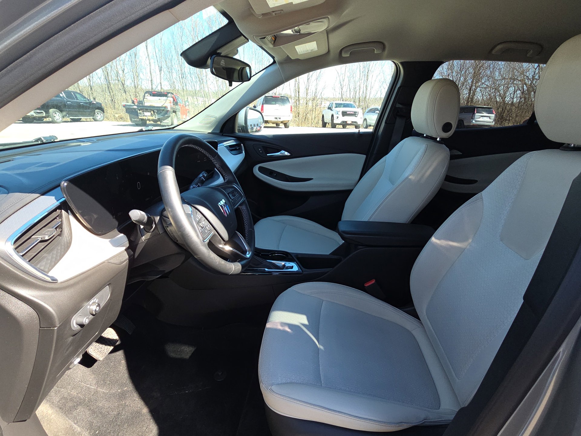 Certified 2025 Buick Encore GX Preferred w/ Comfort Package image 15