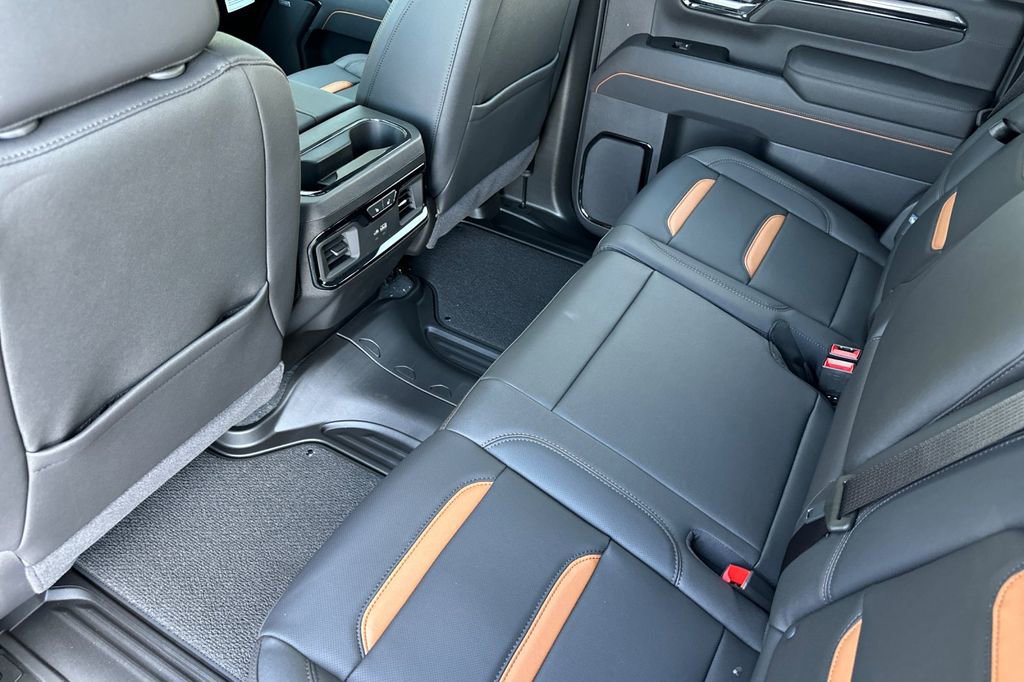 New 2026 GMC Sierra 3500 AT4 w/ AT4 Premium Plus Package AWD/4WD image 10